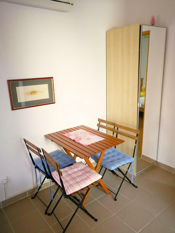 Family Friendly Apartments Island Rab Kampor Dış mekan fotoğraf
