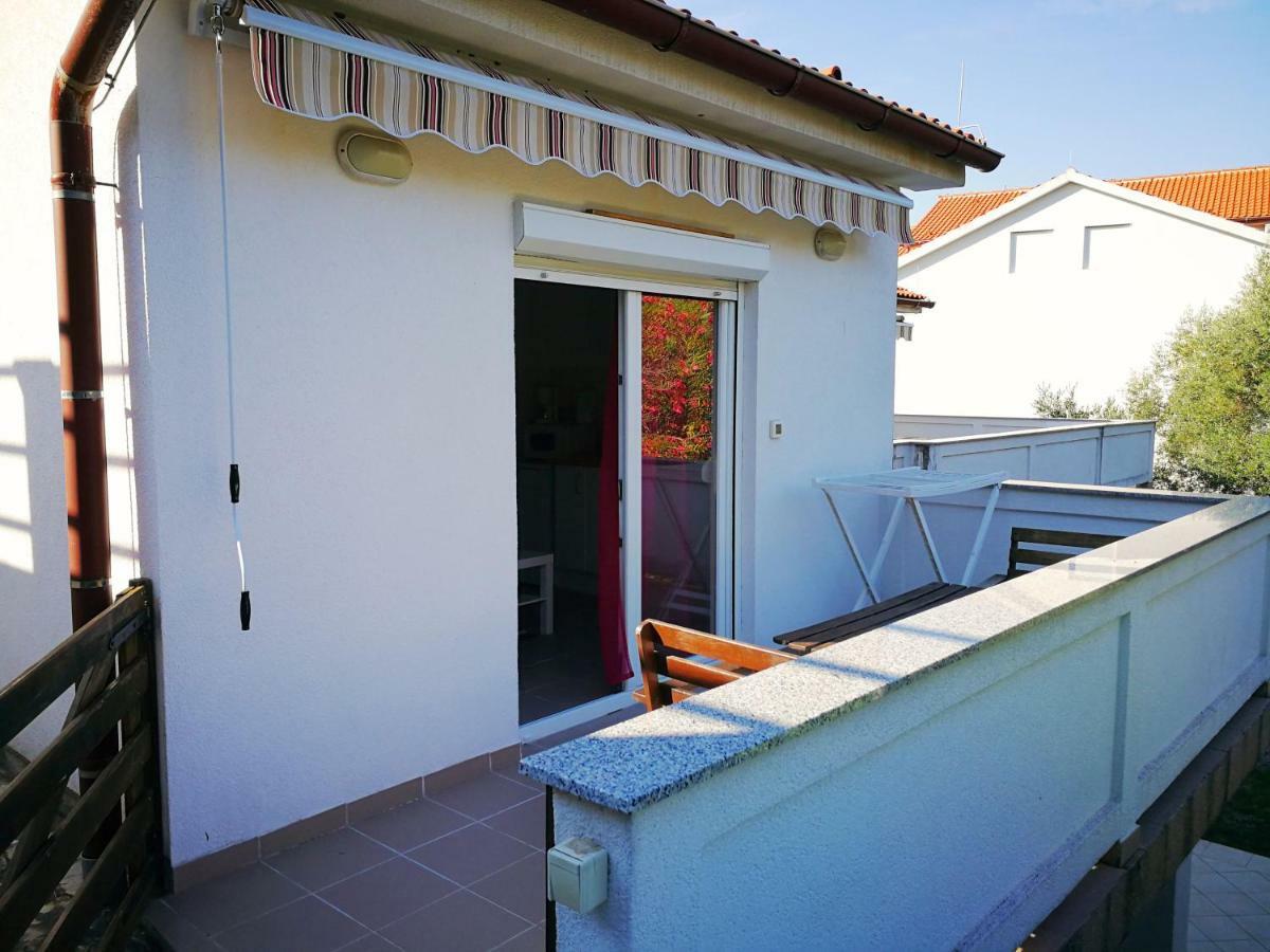 Family Friendly Apartments Island Rab Kampor Dış mekan fotoğraf