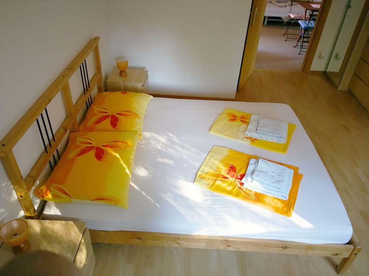 Family Friendly Apartments Island Rab Kampor Dış mekan fotoğraf