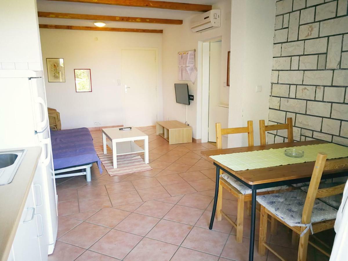 Family Friendly Apartments Island Rab Kampor Dış mekan fotoğraf