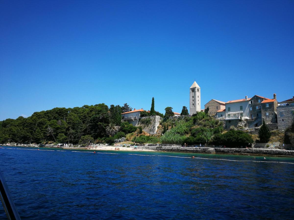 Family Friendly Apartments Island Rab Kampor Dış mekan fotoğraf